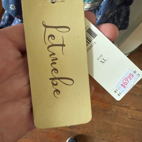 Floral Patchwork Ruffle Top - Picture 3 of 4